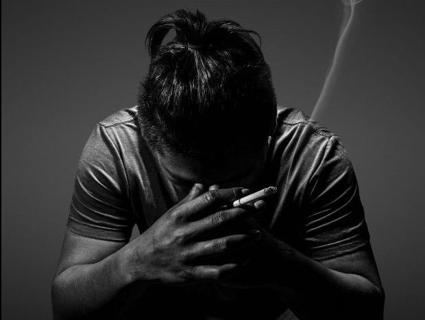 Nhiều người sử dụng thuốc lá khi họ đang bị căng thẳng, họ nói rằng nó làm cho tâm trí của họ trở nên bình tĩnh