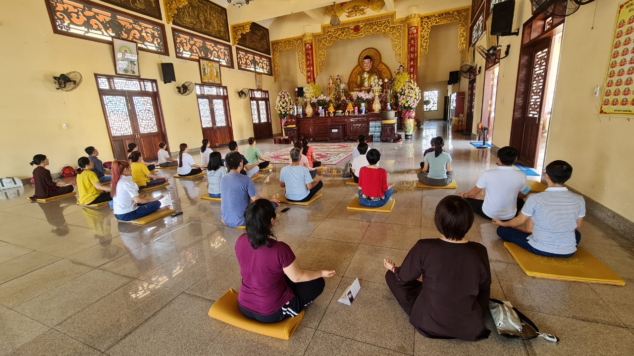 Lớp học thiền tại cơ sở chùa Giác Sanh - Quận 11 - TP. Hồ Chí Minh
