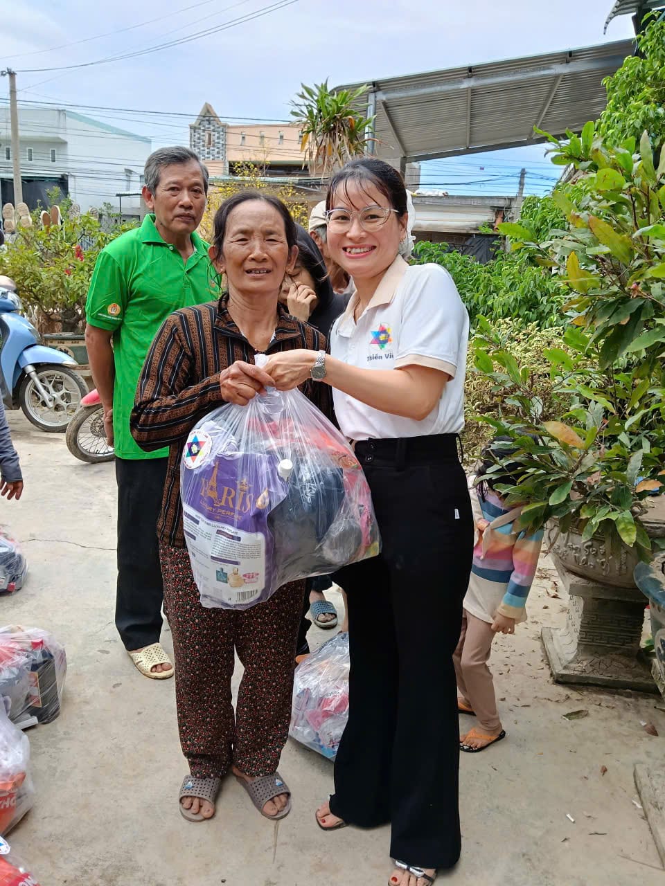 z7285844294559 43d6c2fca75c667b7e64477b489a322f