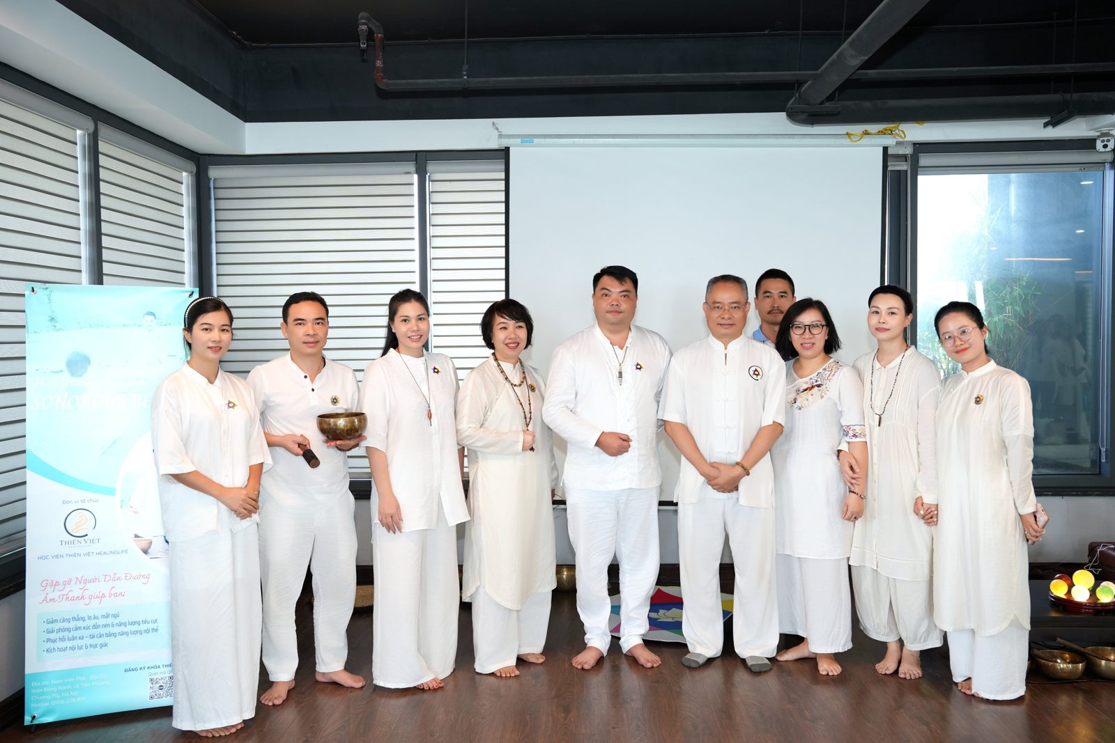 GIẢNG VIÊN THIỀN VIỆT LÊ THÙY DUNG 3 Giảng viên Lê Thùy Dung cùng đội ngũ Thiền Việt